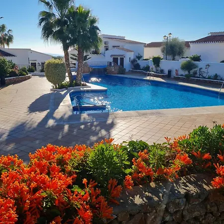 Capistrano Village, Casa Halo *